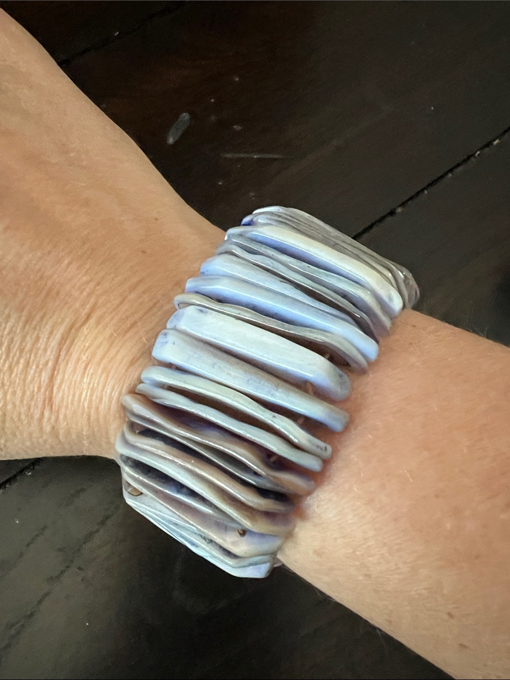 Iridescent Shell Stretch Bracelet - Cream & Light Blue - Picture 4 of 4